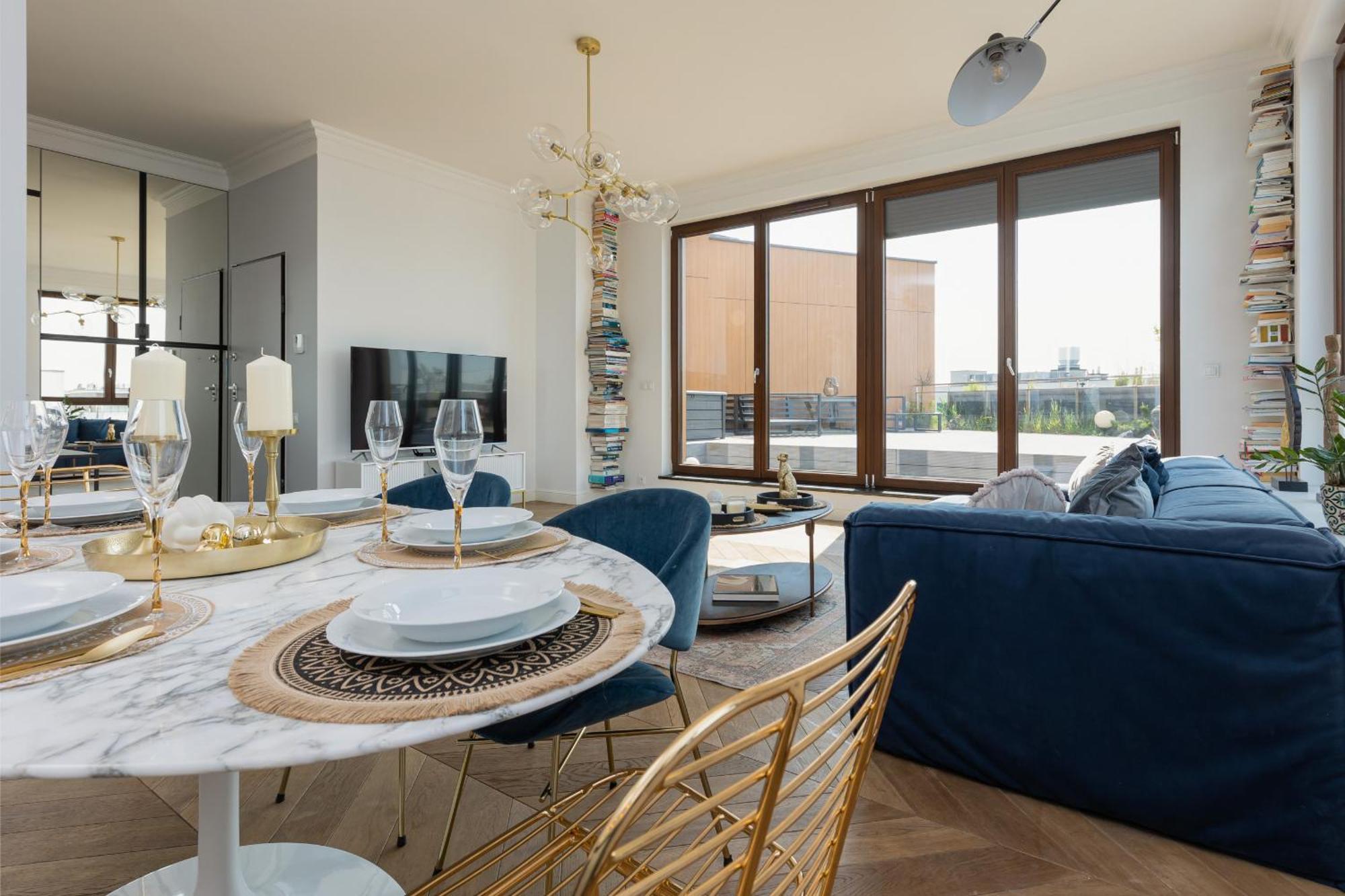 Royal Garden In Wilanow By Renters Prestige Butas